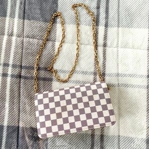 Grey & White Checkered Shoulder Bag w/ Gold Chain